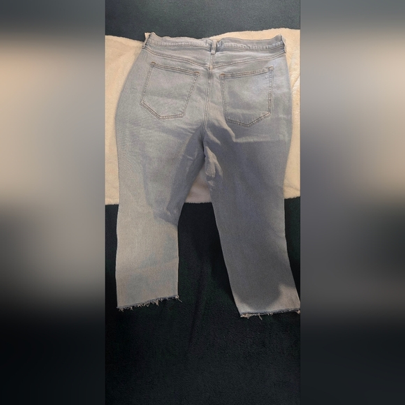 Never Worn Ultra High Rise Ankle Straight Abercrombie & Fitch Jeans - Picture 2 of 5